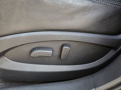 Used 2017 INFINITI QX50 2WD w/ Premium Plus Package image 15