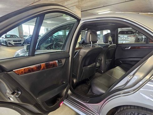 Used 2013 Mercedes-Benz C 300 Sport image 31