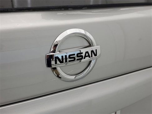 Used 2015 Nissan Murano SL w/ SL Technology Package image 9