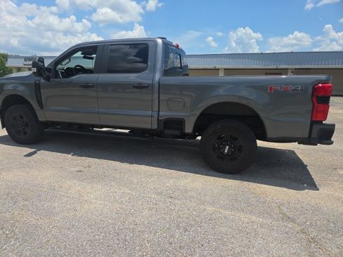 Used 2024 Ford F250 XL w/ STX Appearance Package AWD/4WD image 7