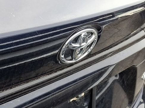 Used 2023 Toyota Corolla LE image 10