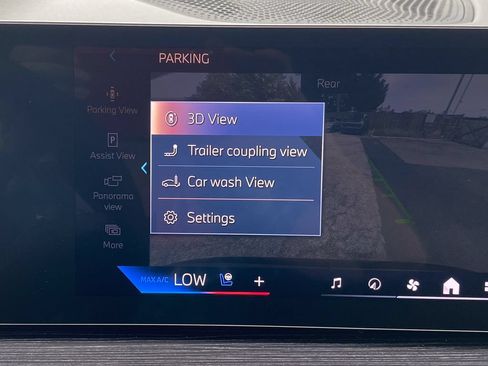 New 2027 BMW X7 xDrive40i w/ M Sport Package AWD/4WD image 24