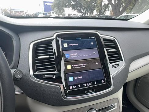 Certified 2024 Volvo XC90 T8 Plus w/ Protection Package Premier image 21