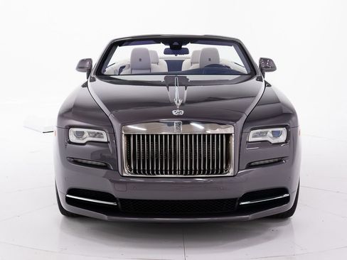 Certified 2018 Rolls-Royce Dawn RWD image 8