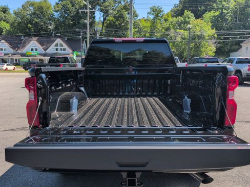 New 2026 Chevrolet Silverado 2500 Custom w/ Custom Value Package AWD/4WD image 25