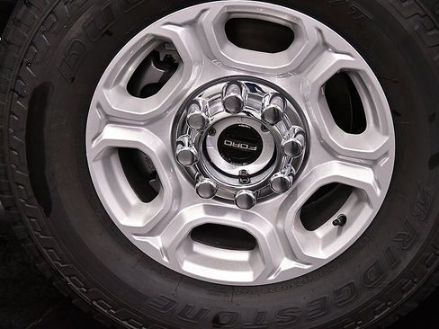 New 2026 Ford F350 XLT w/ 360-Degree Camera Package image 9