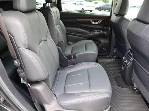 Used 2023 Subaru Ascent Touring AWD/4WD image 13