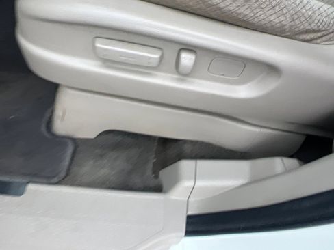 Used 2015 Honda Odyssey LX image 25