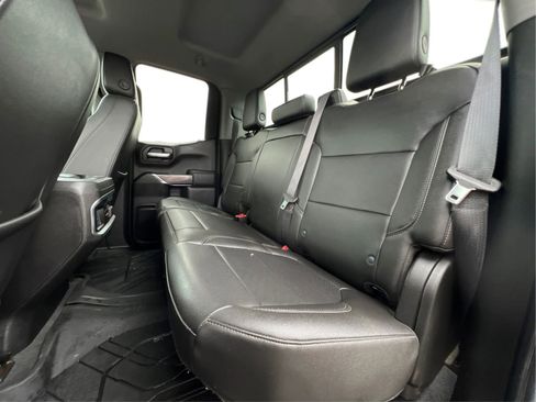 Used 2019 Chevrolet Silverado 1500 LTZ AWD/4WD image 17