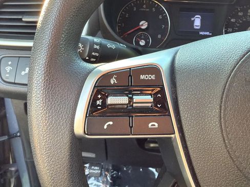 Used 2020 Kia Sorento LX AWD/4WD image 31