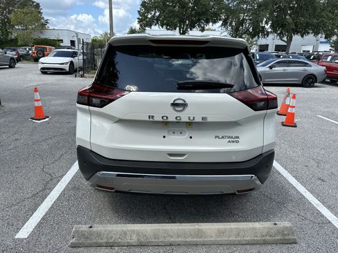Used 2021 Nissan Rogue Platinum AWD/4WD image 7
