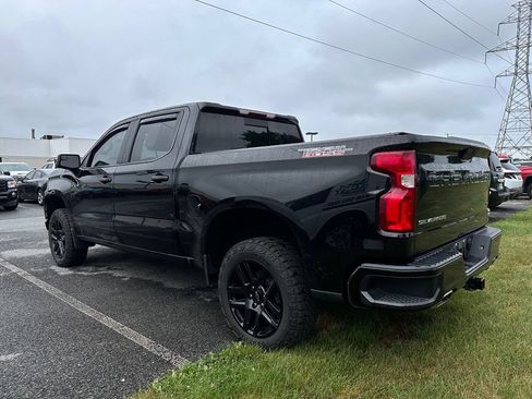 Used 2021 Chevrolet Silverado 1500 LT Trail Boss w/ Convenience Package II AWD/4WD image 3