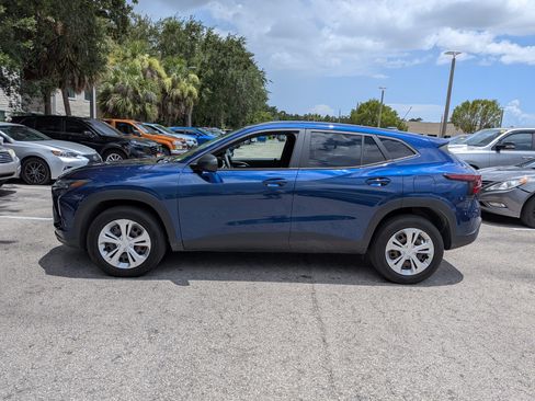 Used 2024 Chevrolet Trax LS w/ Driver Confidence Package FWD image 7