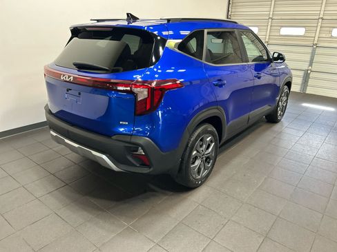 Used 2024 Kia Seltos S AWD/4WD image 3