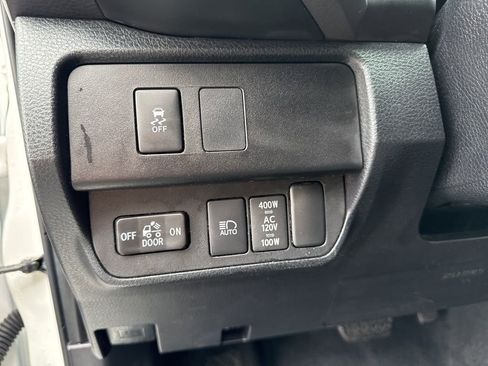 Used 2023 Toyota Tacoma TRD Off-Road w/ Technology Package image 16