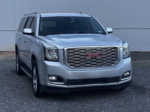 Used 2020 GMC Yukon XL Denali image 2