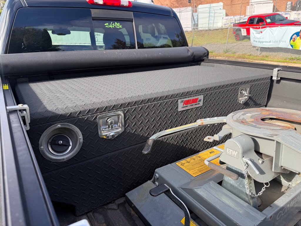 Used 2013 GMC Sierra 3500 SLT AWD/4WD image 24