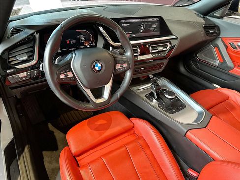 Certified 2022 BMW Z4 sDrive30i w/ Premium Package 2 image 9