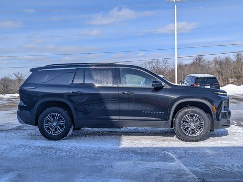 New 2026 Chevrolet Traverse LT w/ Driver Confidence Package image 6