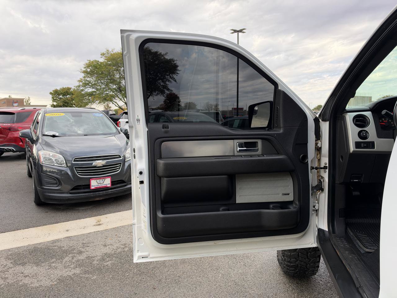 Used 2013 Ford F150 Raptor w/ Luxury Equipment Group AWD/4WD image 11