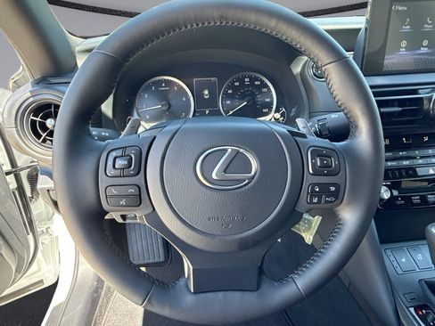 Used 2025 Lexus IS 350 F Sport RWD image 21