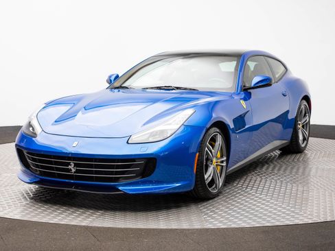 Certified 2018 Ferrari GTC4Lusso image 1