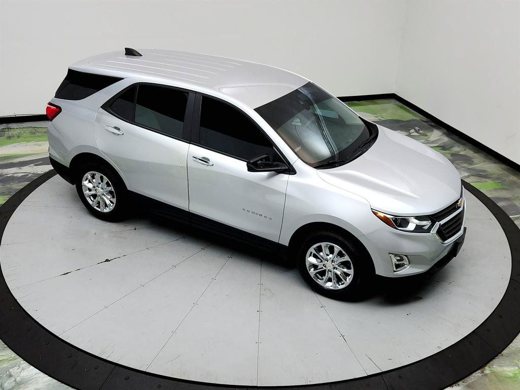 Used 2020 Chevrolet Equinox LS w/ LPO, Floor Liner Package FWD image 30