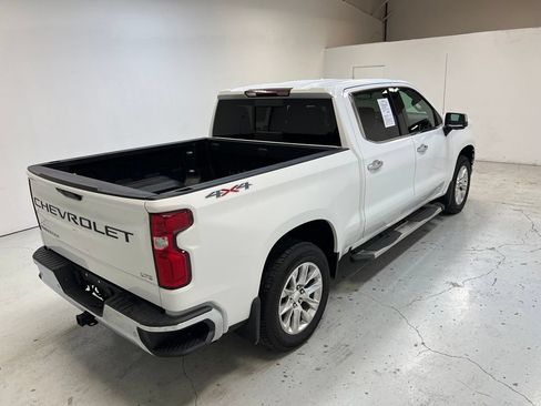 Used 2021 Chevrolet Silverado 1500 LTZ AWD/4WD image 3