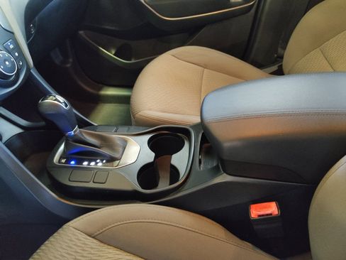 Used 2018 Hyundai Santa Fe Sport FWD image 26