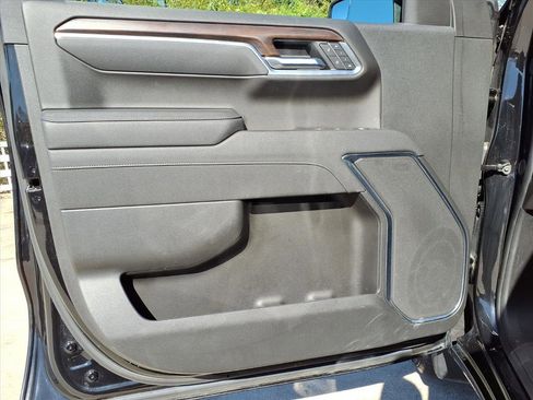 Used 2025 GMC Sierra 1500 SLT image 23