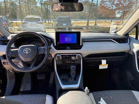 New 2025 Toyota RAV4 XLE image 18