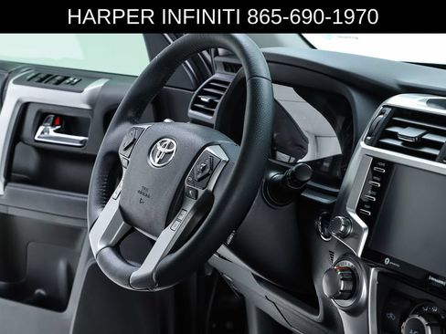 Used 2020 Toyota 4Runner SR5 Premium w/ Moonroof Package AWD/4WD image 34