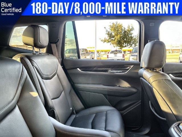 Used 2021 Cadillac XT6 Premium Luxury w/ LPO, ONYX Package FWD image 17