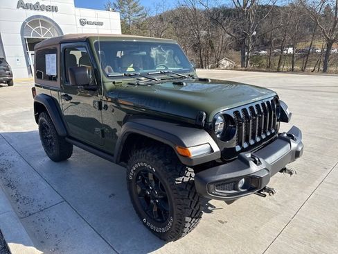Used 2022 Jeep Wrangler Willys image 1