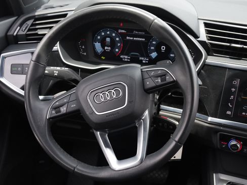 Used 2025 Audi Q3 2.0T Premium AWD/4WD image 7