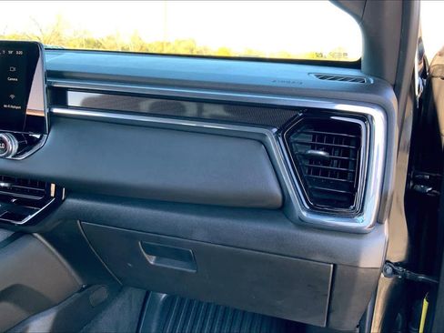 Used 2024 GMC Canyon Elevation w/ Convenience Package image 18