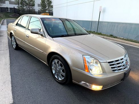 Used 2006 Cadillac DTS image 9