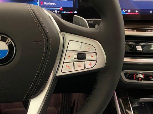 Used 2026 BMW X7 xDrive40i w/ Premium Package image 30