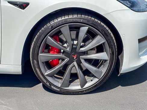 Used 2019 Tesla Model 3 Performance image 9