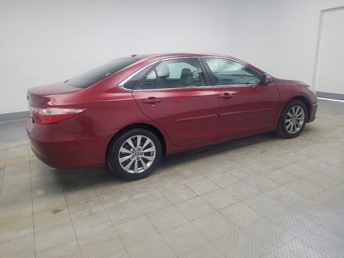 Used 2015 Toyota Camry XLE w/ Moonroof Package image 10