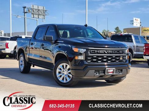 Used 2024 Chevrolet Silverado 1500 Custom RWD image 1