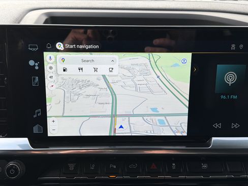 Used 2025 Chevrolet Silverado 2500 LT w/ Safety Package image 24