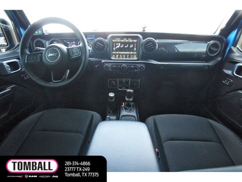 Used 2022 Jeep Gladiator Sport AWD/4WD image 10