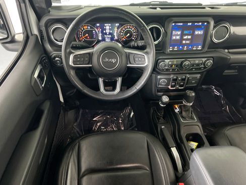 Used 2022 Jeep Wrangler Unlimited Sahara image 22