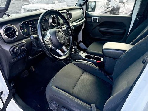 Used 2021 Jeep Wrangler Unlimited Rubicon 4xe w/ Cold Weather Group AWD/4WD image 25