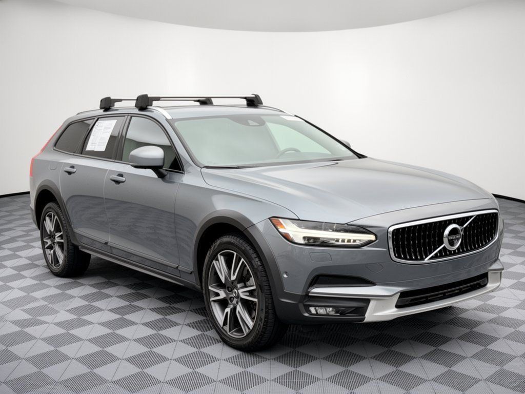 Used 2017 Volvo V90 T6 Cross Country AWD/4WD image 7