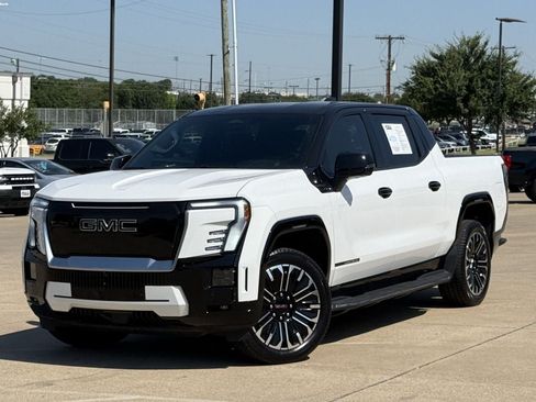 Used 2026 GMC Sierra EV Denali AWD/4WD image 2