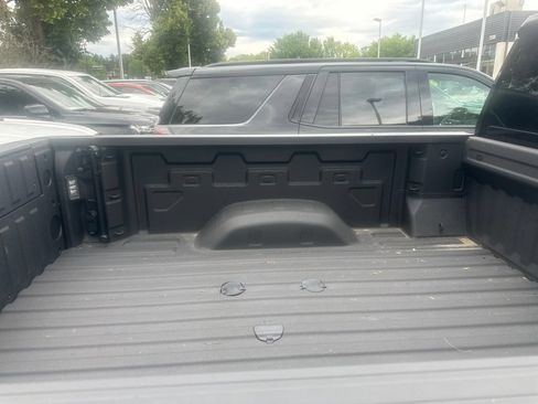 Used 2025 GMC Sierra 3500 AT4 w/ AT4 Premium Plus Package AWD/4WD image 8