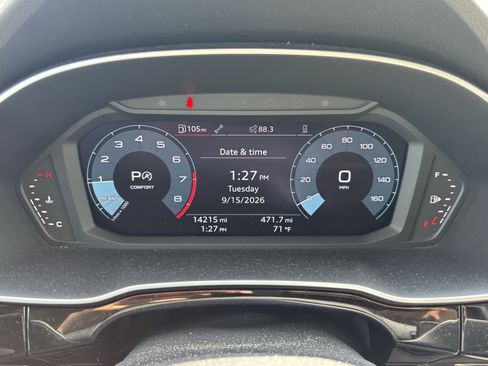 Used 2023 Audi Q3 2.0T Premium Plus w/ Premium Plus Package AWD/4WD image 23