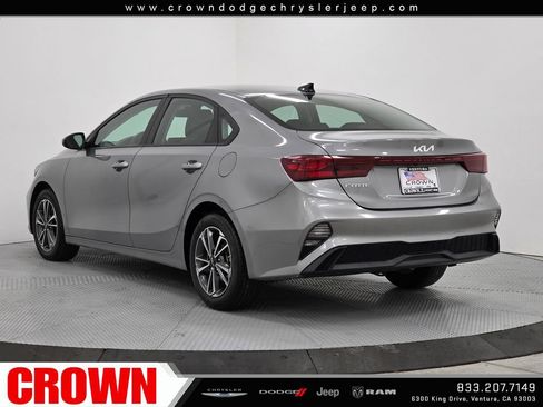 Used 2024 Kia Forte LXS FWD image 5